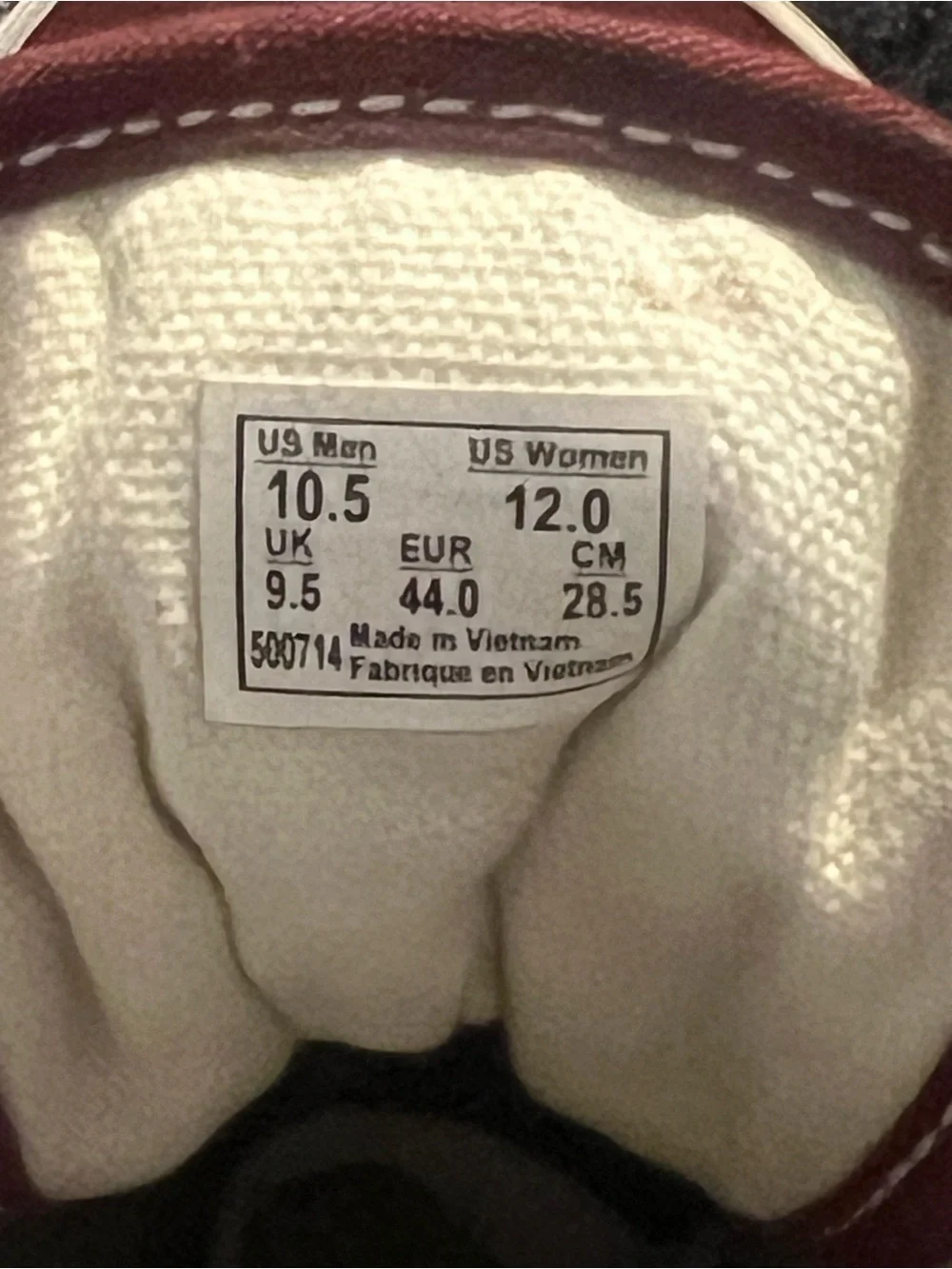 Vans Old Skool Sneakers in Burgundy and White
